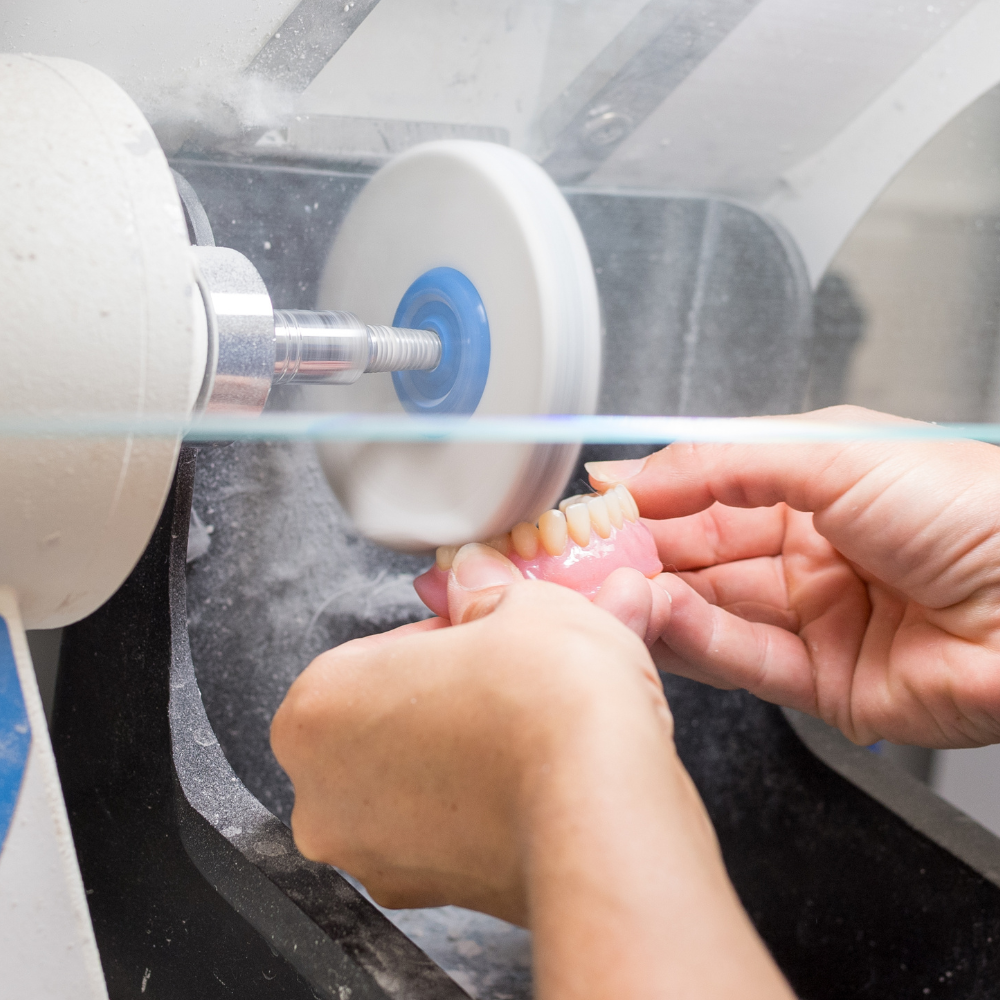 Kunstgebit reparatie 's-Gravenzande